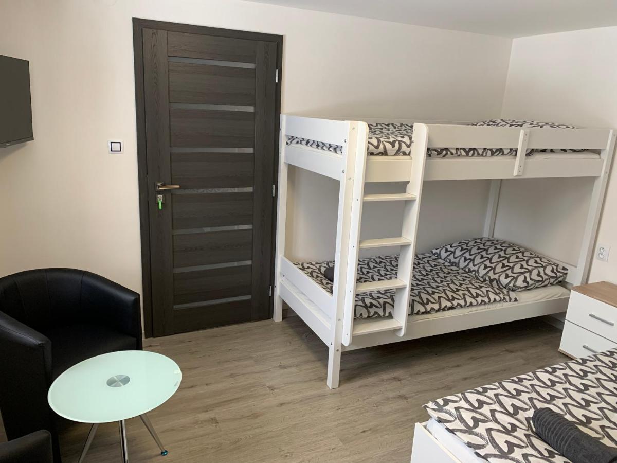 Apartman U Drahotu Pernink ภายนอก รูปภาพ