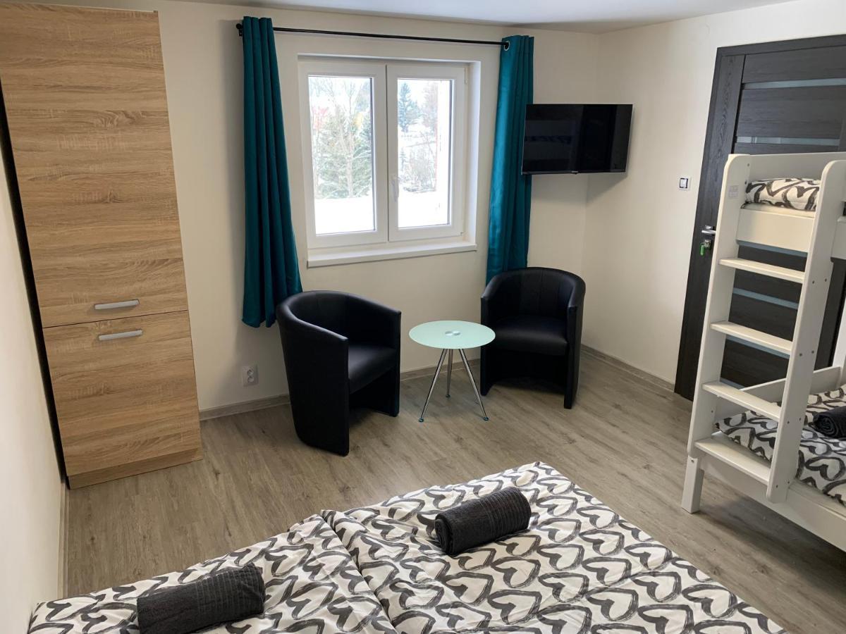 Apartman U Drahotu Pernink ภายนอก รูปภาพ